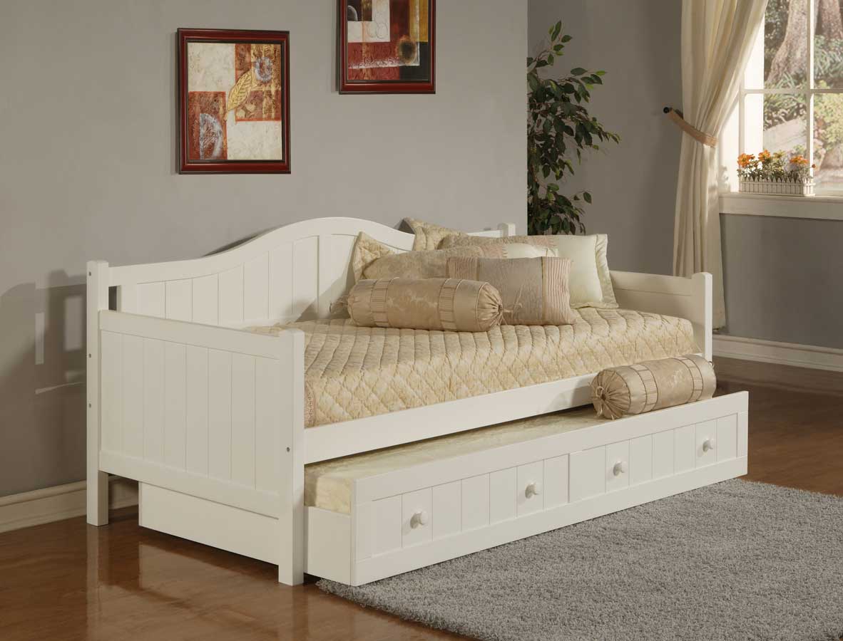 day bed on Staci White Daybed   Hillsdale  Hd 1525db     499 00  Daybed And Futon