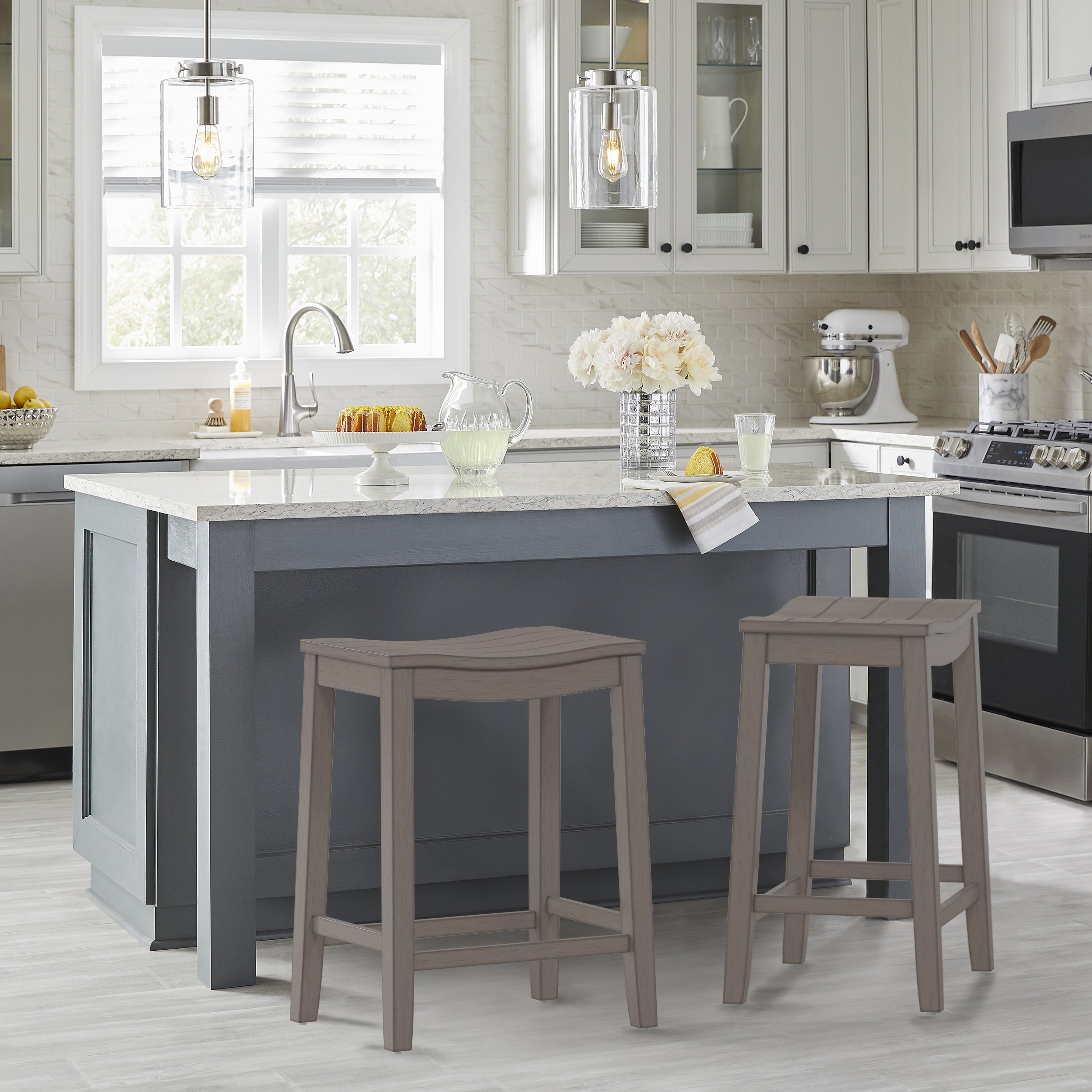 Hillsdale Furniture Fiddler Wood Stool